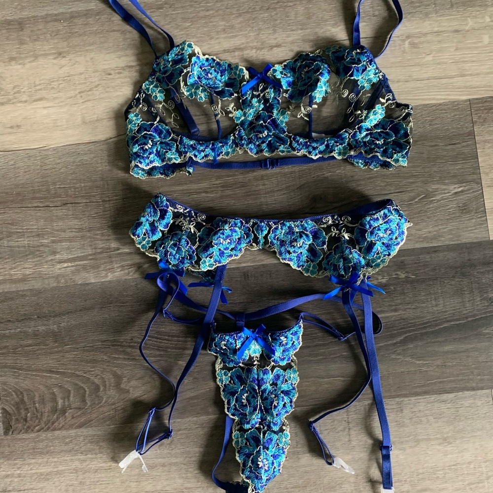3-piece Shanti Lingerie set